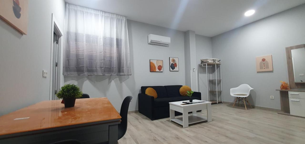 Apartamentos Las Trece Llaves Jacuzzi Bajo Reserva Mérida Dış mekan fotoğraf